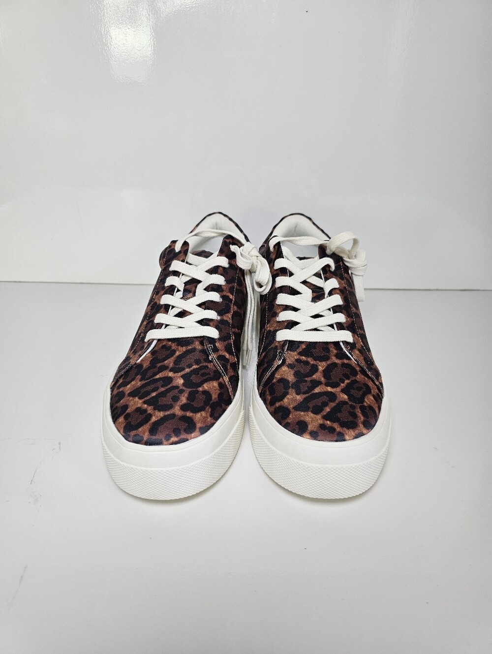 Jessica Simpson Leopard Print Platform Sneakers NWOB Women's Size 9.5 - Picture 3 of 10